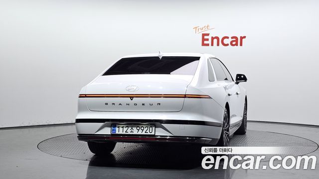 Hyundai Grandeur Hybrid (GN7) Calligraphy 2023 — фото 4