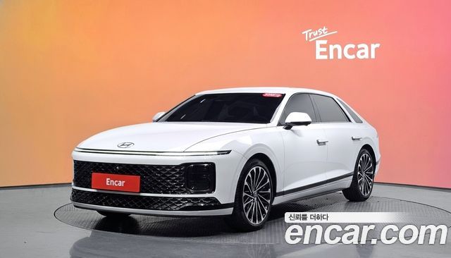 Hyundai Grandeur Hybrid (GN7) Calligraphy