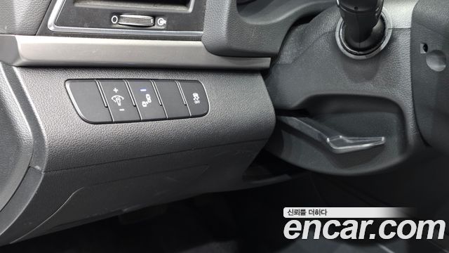 Hyundai Avante (AD) 1.6 GDI Value Plus 2018 — фото 14