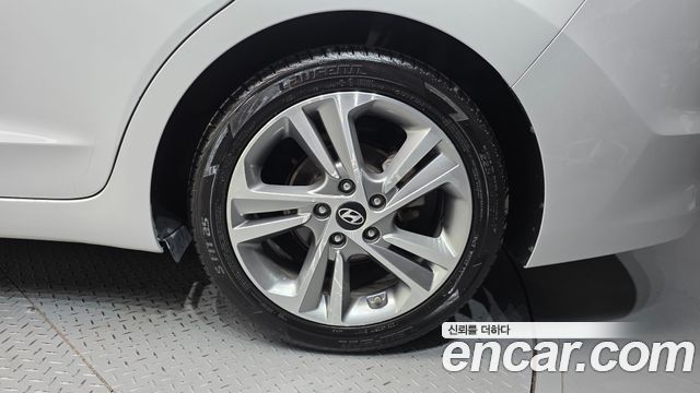 Hyundai Avante (AD) 1.6 GDI Value Plus 2018 — фото 21