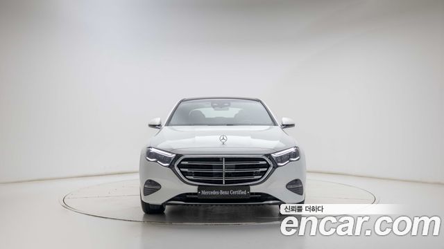 Mercedes-Benz E-Class (W214) E300 4MATIC Exclusive 2026 — фото 3
