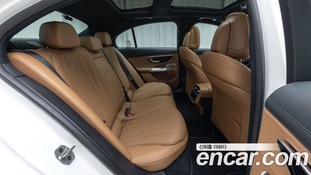 Mercedes-Benz E-Class (W214) E300 4MATIC Exclusive 2026 — фото 19