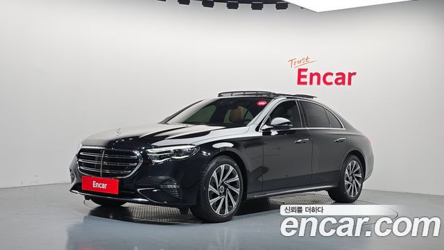 Mercedes-Benz E-Class (W214) E300 4MATIC Exclusive