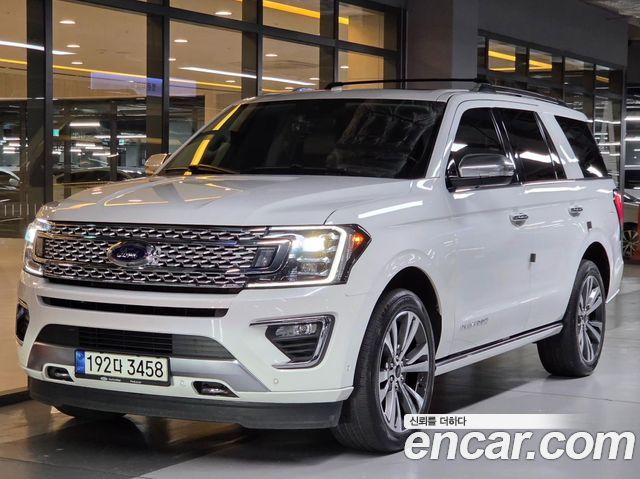 Ford Expedition Platinum 4WD 7Seater