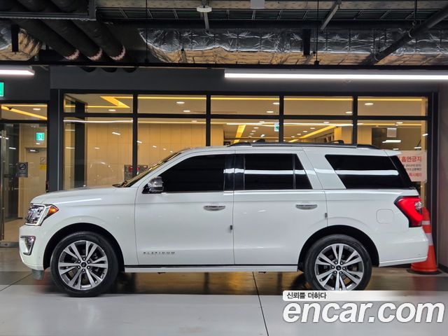 Ford Expedition Platinum 4WD 7Seater 2021 — фото 4