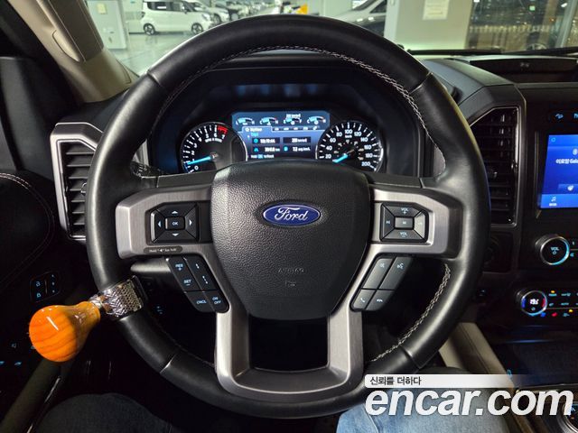 Ford Expedition Platinum 4WD 7Seater 2021 — фото 15
