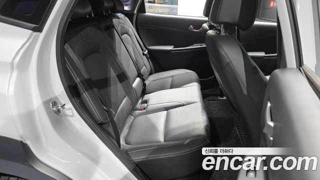 Hyundai Kona Hybrid Premium Special 2020 — фото 11