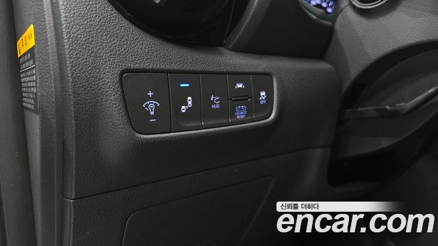 Hyundai Kona Hybrid Premium Special 2020 — фото 28