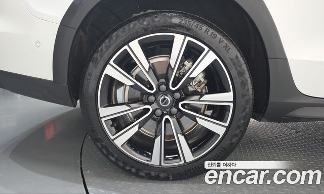 Volvo V60 Cross Country (II) B5 Pro AWD 2022 — фото 5