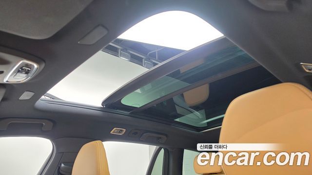 Volvo V60 Cross Country (II) B5 Pro AWD 2022 — фото 17