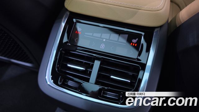Volvo V60 Cross Country (II) B5 Pro AWD 2022 — фото 36
