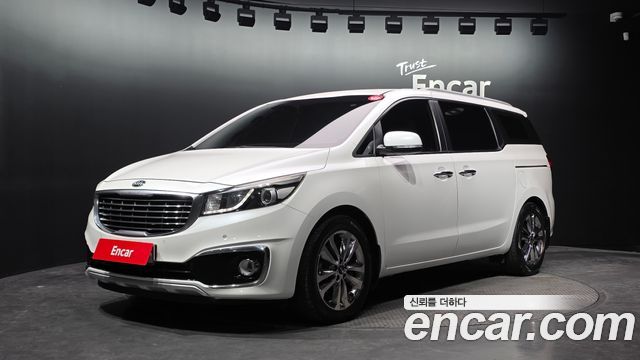 Kia Carnival 9-seater Prestige