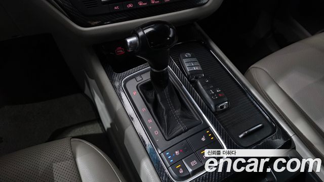 Kia Carnival 9-seater Prestige 2015 — фото 9