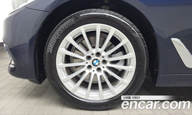 BMW 5 Series (G30) 520i Luxury 2020 — фото 5
