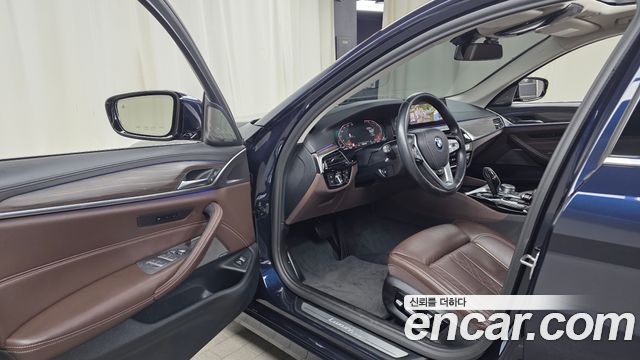 BMW 5 Series (G30) 520i Luxury 2020 — фото 10