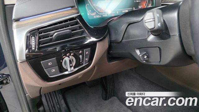BMW 5 Series (G30) 520i Luxury 2020 — фото 20