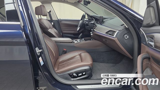 BMW 5 Series (G30) 520i Luxury 2020 — фото 26