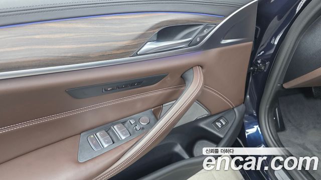 BMW 5 Series (G30) 520i Luxury 2020 — фото 28