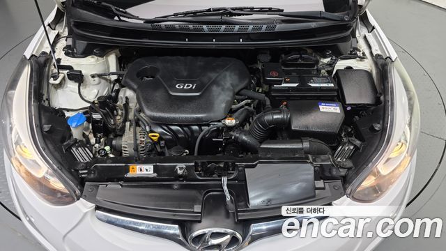 Hyundai Avante 1.6 GDi Premium Standard 2014 — фото 6
