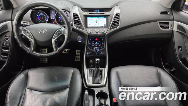Hyundai Avante 1.6 GDi Premium Standard 2014 — фото 7