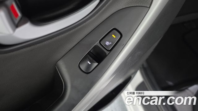 Hyundai Avante 1.6 GDi Premium Standard 2014 — фото 20