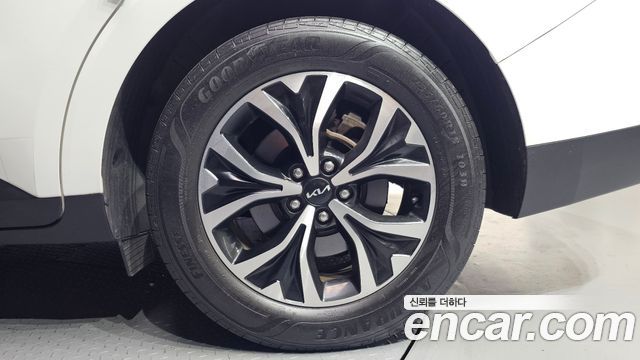 Kia Carnival (IV) Gasoline 9-Seater Noblesse 2023 — фото 21