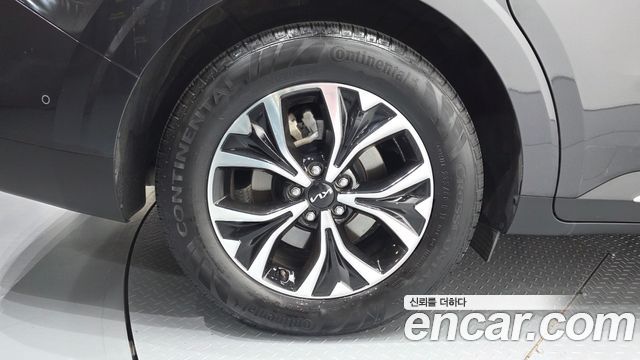 Kia Carnival (IV) Gasoline 9-Seater Signature 2023 — фото 5