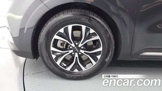 Kia Carnival (IV) Gasoline 9-Seater Signature 2023 — фото 21