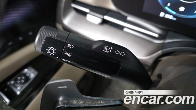 Kia Carnival (IV) Gasoline 9-Seater Signature 2023 — фото 30