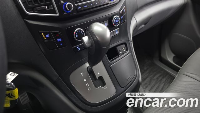 Hyundai Grand Starex 12-Seater Wagon Smart 2018 — фото 9