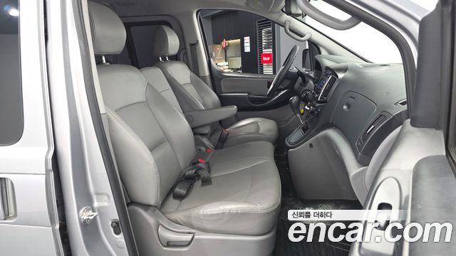 Hyundai Grand Starex 12-Seater Wagon Smart 2018 — фото 11