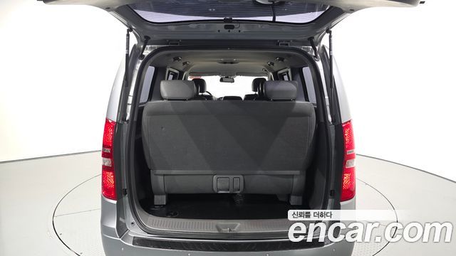 Hyundai Grand Starex 12-Seater Wagon Smart 2018 — фото 20