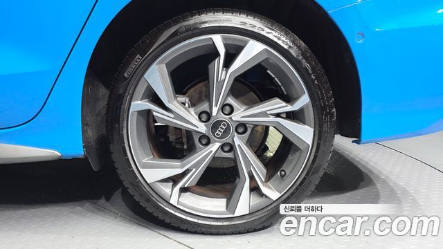 Audi A3 (8Y) 40 TFSI Premium 2022 — фото 21