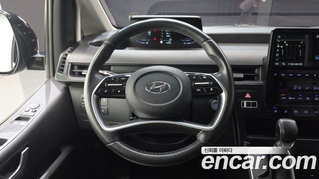 Hyundai Staria L3.5 Cargo 5-Seater Modern 2022 — фото 13