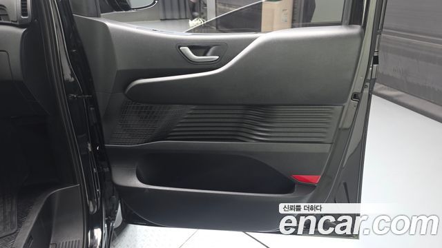 Hyundai Staria L3.5 Cargo 5-Seater Modern 2022 — фото 25