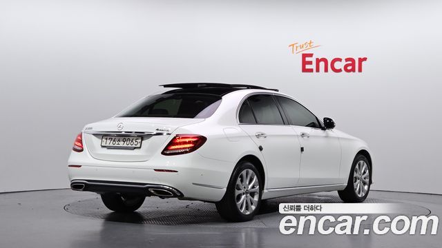 Mercedes-Benz E-Class (W213) E300 4MATIC Exclusive 2019 — фото 2