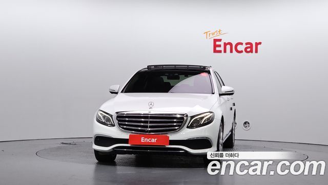 Mercedes-Benz E-Class (W213) E300 4MATIC Exclusive 2019 — фото 3
