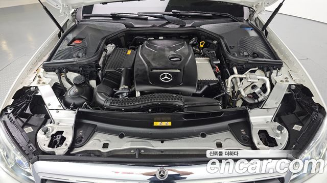 Mercedes-Benz E-Class (W213) E300 4MATIC Exclusive 2019 — фото 6