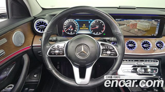 Mercedes-Benz E-Class (W213) E300 4MATIC Exclusive 2019 — фото 13