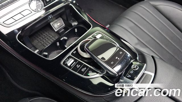 Mercedes-Benz E-Class (W213) E300 4MATIC Exclusive 2019 — фото 17