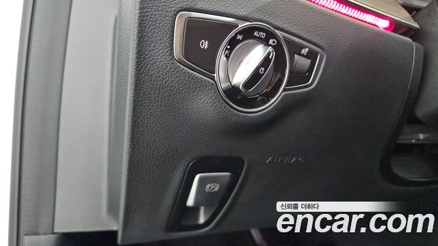 Mercedes-Benz E-Class (W213) E300 4MATIC Exclusive 2019 — фото 27