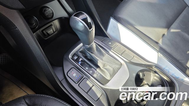 Hyundai Santa Fe (DM) Diesel(e-VGT) 2.0 4WD Premium 2013 — фото 9