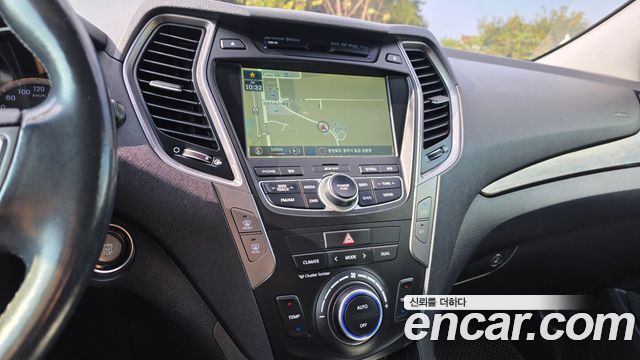 Hyundai Santa Fe (DM) Diesel(e-VGT) 2.0 4WD Premium 2013 — фото 12