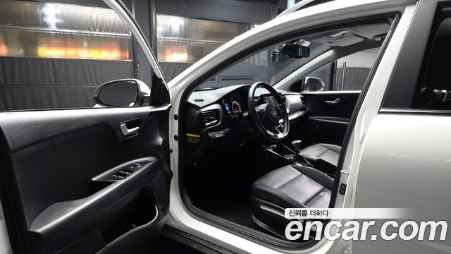 Kia Stonic 1.4 Trendy 2020 — фото 10
