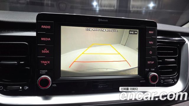Kia Stonic 1.4 Trendy 2020 — фото 15