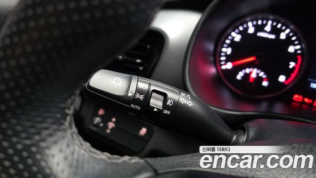 Kia Stonic 1.4 Trendy 2020 — фото 29