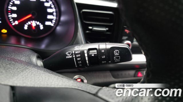 Kia Stonic 1.4 Trendy 2020 — фото 30