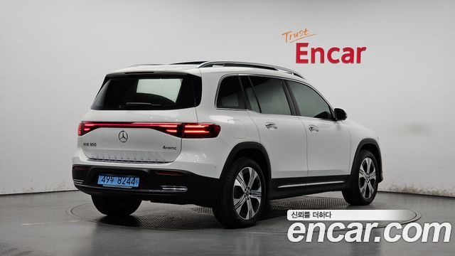 Mercedes-Benz EQB (X243) EQB300 4MATIC Progressive 2026 — фото 2