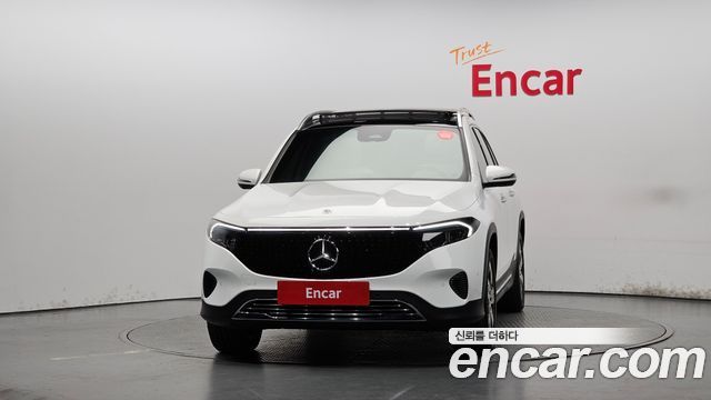 Mercedes-Benz EQB (X243) EQB300 4MATIC Progressive 2026 — фото 3