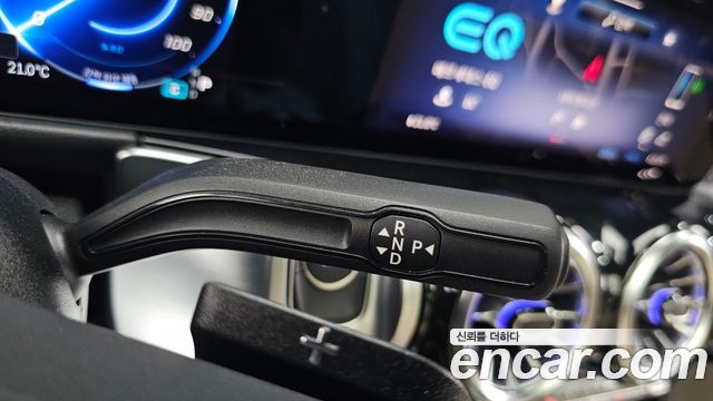 Mercedes-Benz EQB (X243) EQB300 4MATIC Progressive 2026 — фото 9